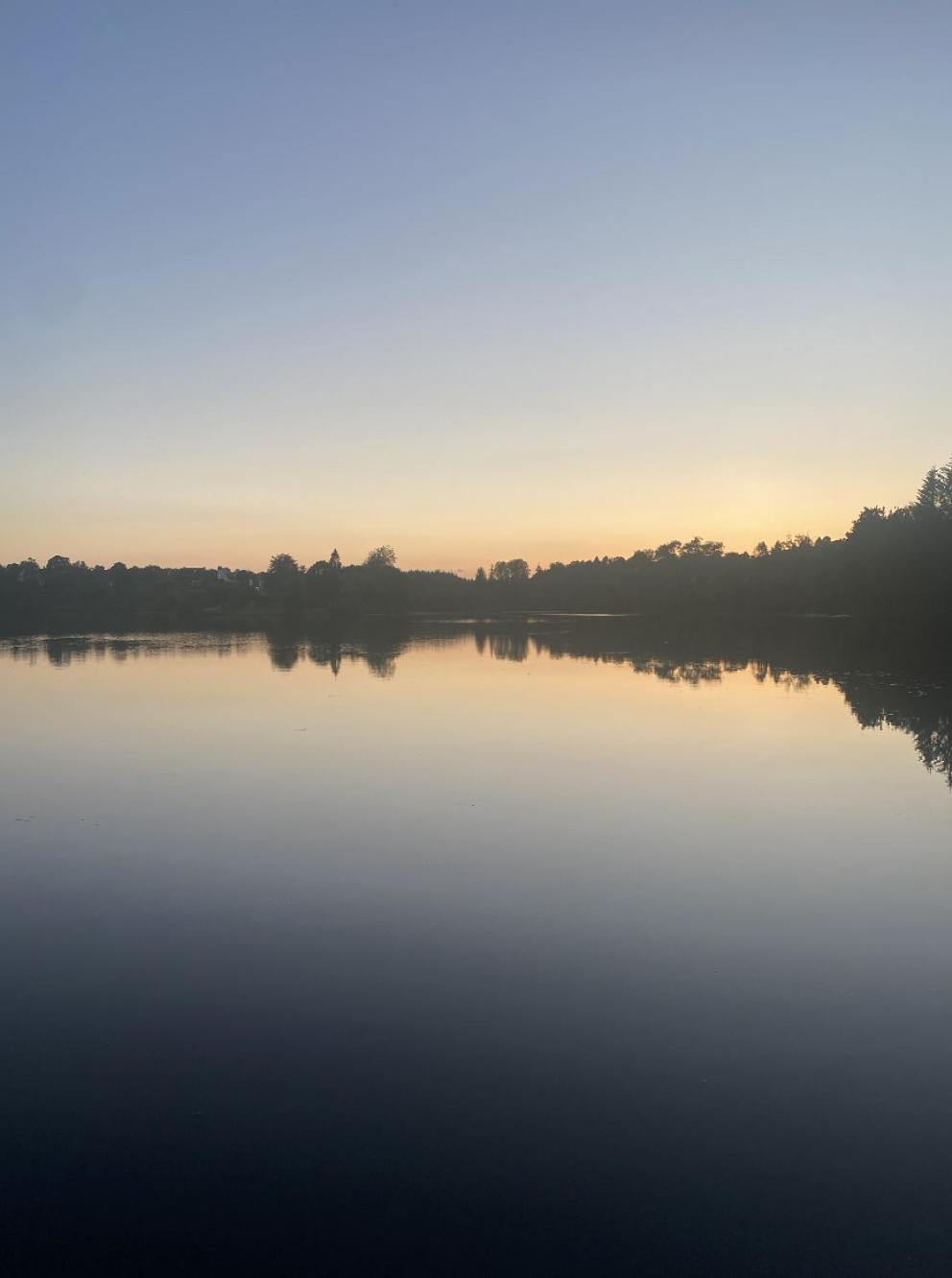 Lady Of The Lake ユエルゴア エクステリア 写真